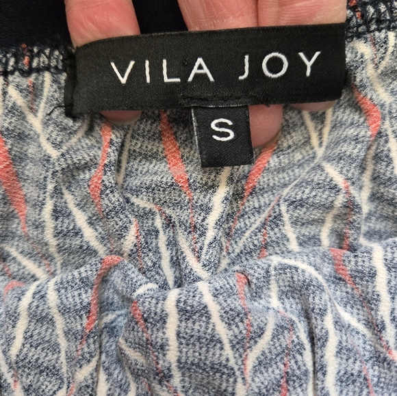 VILA JOY Navy, White and Red Patterned Women's Skirt. Size Small - Picture 5 of 9